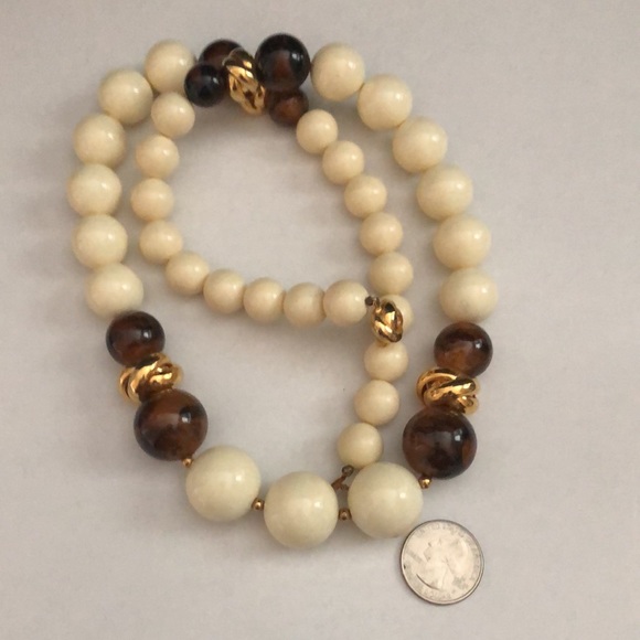 Vintage Graduated Bead Necklace 29” Ivory Brown Gold Tone - Picture 5 of 7